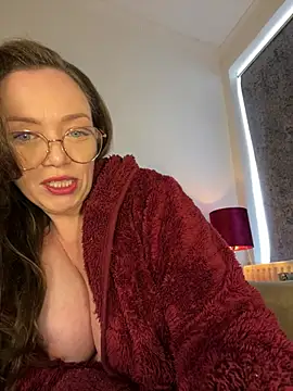Snapshot of FemDom_RubyKnightXXO chatting on 05.20.26 FemDom RubyKnightXXO online show from 05.20.26