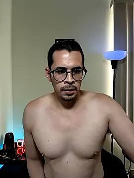 Snapshot of towers_j chatting on 11.10.25 towers j online show from 11.10.25