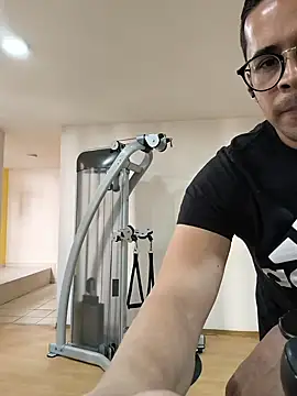 Snapshot of towers_j chatting on 11.25.25 towers j online show from 11.25.25