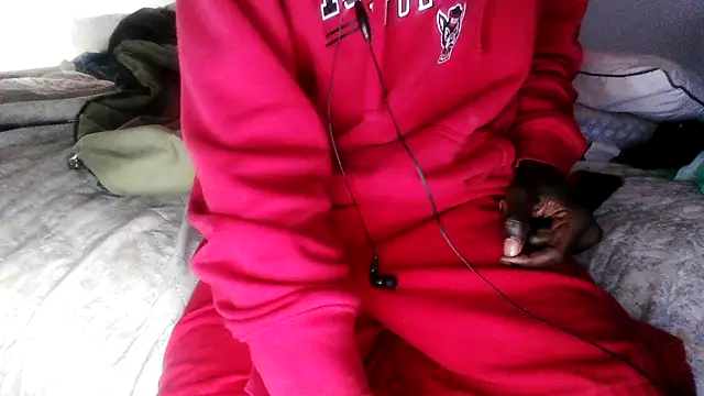 Snapshot of RinsingWood84 chatting on 12.19.24 RinsingWood84 online show from 12.19.24