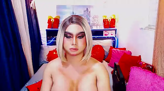 TsGoddessNhicolle online show from 12.17.24