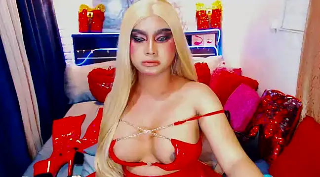 TsGoddessNhicolle online show from 01.21.25