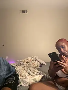 Snapshot of DancingLemonade chatting on 11.17.25 DancingLemonade online show from 11.17.25