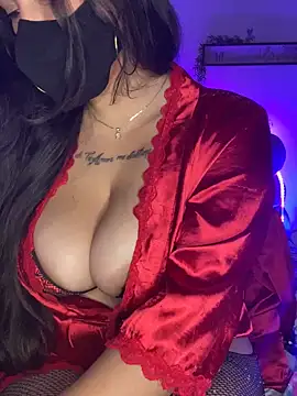 Snapshot of Lalitha_ chatting on 12.14.24 Lalitha online show from 12.14.24