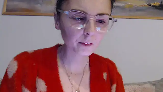 Snapshot of cleophee chatting on 02.24.26 cleophee online show from 02.24.26