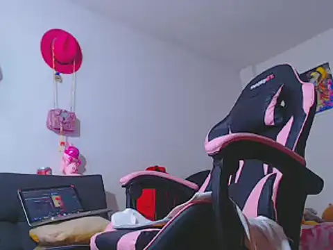 Snapshot of MARIANAWEED chatting on 01.31.26 MARIANAWEED online show from 01.31.26