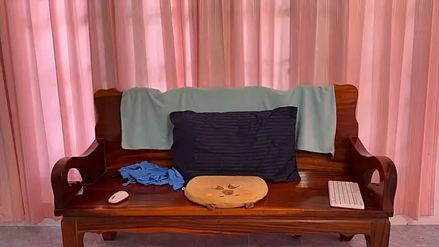 Raamoss online show from 03.18.26