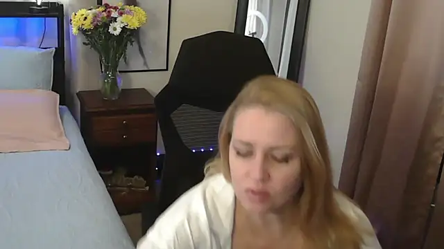 HollieBim online show from 01.09.25