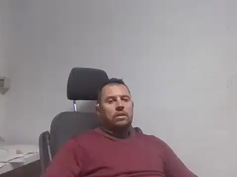 Snapshot of rabyto2 chatting on 12.29.24 rabyto2 online show from 12.29.24