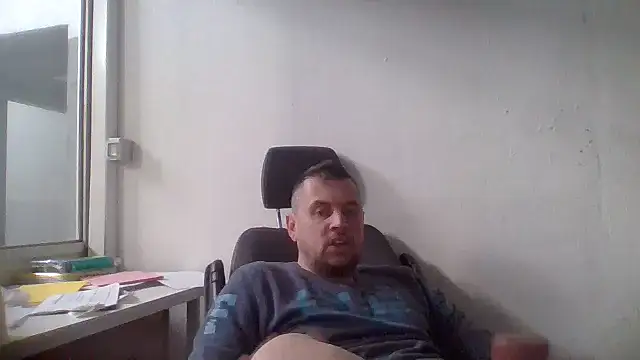 Snapshot of rabyto2 chatting on 02.08.25 rabyto2 online show from 02.08.25