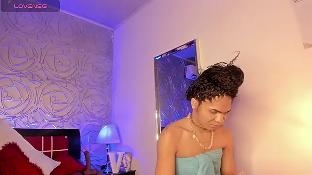 vennus1  online show from 01.28.25