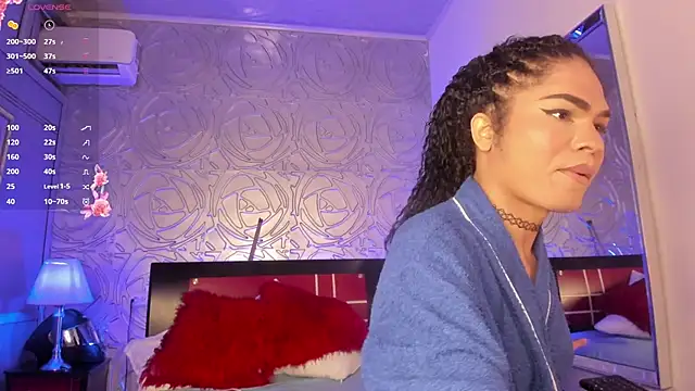 vennus1  online show from 02.20.25