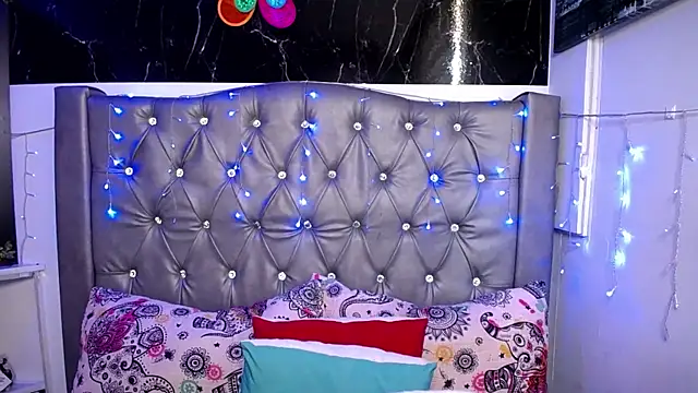 LAILAGUMMY online show from 01.22.25