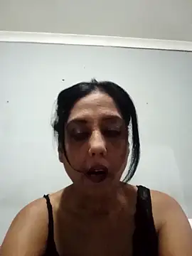 Mahi4luv online show from 03.25.26