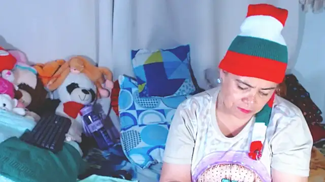 estrellita fugaz16x online show from 12.17.25