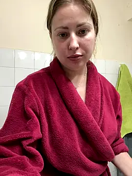 AlisaWhite online show from 12.15.25