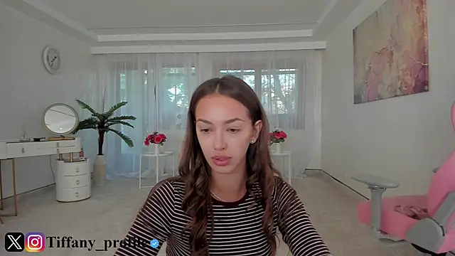 TiffanyHouston  online show from 11.02.25