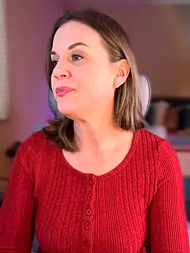 Snapshot of MaiseKnox chatting on 02.05.26 MaiseKnox online show from 02.05.26