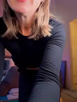 Snapshot of MaiseKnox chatting on 03.03.26 MaiseKnox online show from 03.03.26