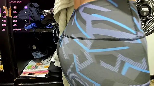 BlowMommy  online show from 03.11.25