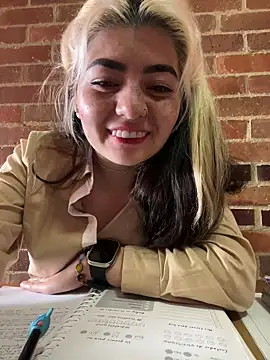 Snapshot of Sammysammy_ chatting on 01.16.25 Sammysammy online show from 01.16.25