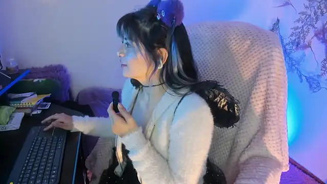 Snapshot of Sammysammy_ chatting on 10.12.25 Sammysammy online show from 10.12.25