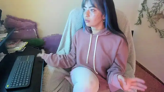 Snapshot of Sammysammy_ chatting on 11.22.25 Sammysammy online show from 11.22.25