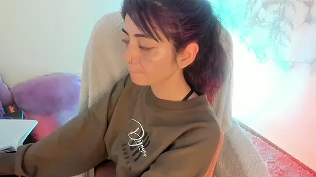 Snapshot of Sammysammy_ chatting on 12.15.25 Sammysammy online show from 12.15.25