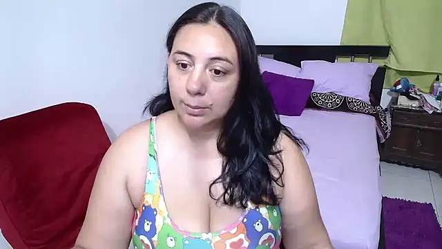 Snapshot of sexxy_ticki chatting on 12.17.24 sexxy ticki online show from 12.17.24