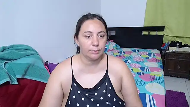 Snapshot of sexxy_ticki chatting on 01.12.25 sexxy ticki online show from 01.12.25