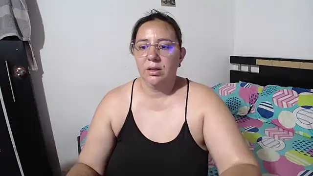 Snapshot of sexxy_ticki chatting on 09.24.25 sexxy ticki online show from 09.24.25