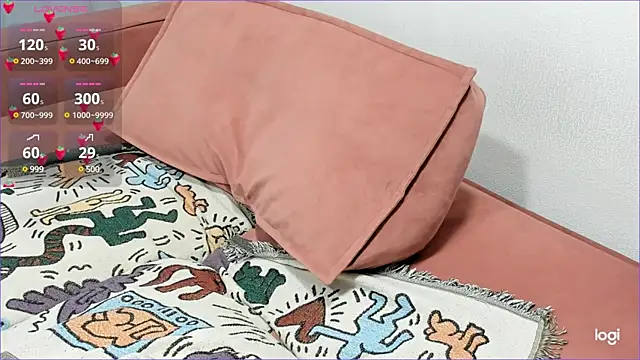 wet eyyyelashes online show from 12.26.24