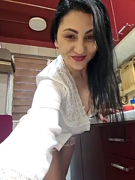 Snapshot of charrlote_love chatting on 02.08.25 charrlote love online show from 02.08.25