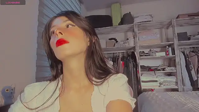 Snapshot of VYONED chatting on 11.07.25 VYONED online show from 11.07.25