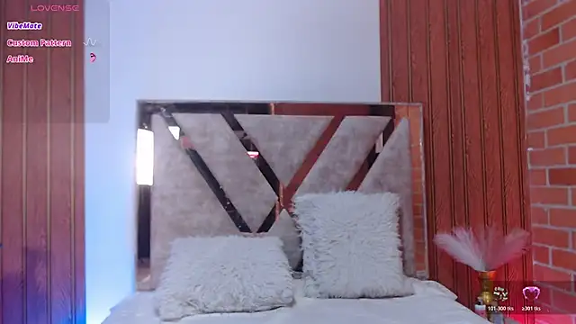 AGATHAA WHITE online show from 01.10.26