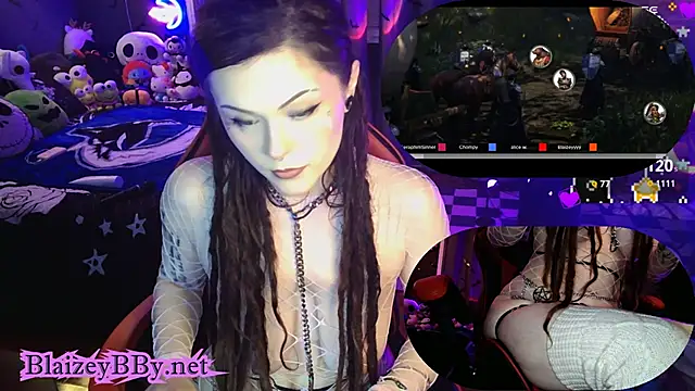 Snapshot of BlaizeyBBy chatting on 01.05.25 BlaizeyBBy online show from 01.05.25