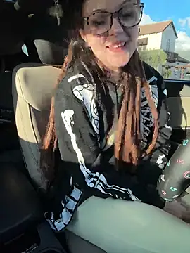 Snapshot of BlaizeyBBy chatting on 01.06.26 BlaizeyBBy online show from 01.06.26