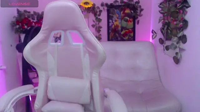 stepmother 105 online show from 12.16.25