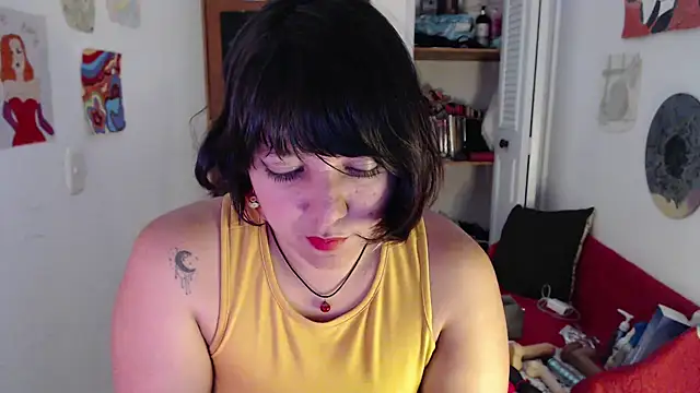 soynanabela28 online show from 09.18.25