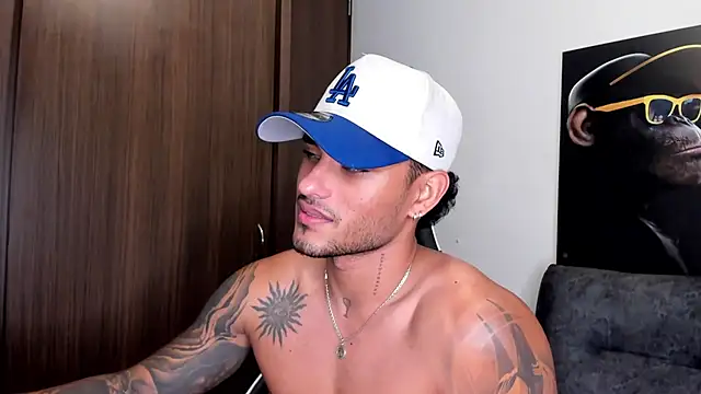 Snapshot of Alessandro_Vanni chatting on 03.12.25 Alessandro Vanni online show from 03.12.25