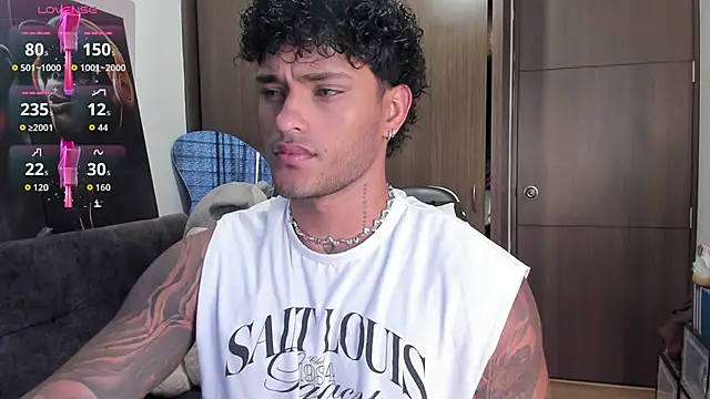 Snapshot of Alessandro_Vanni chatting on 11.10.25 Alessandro Vanni online show from 11.10.25