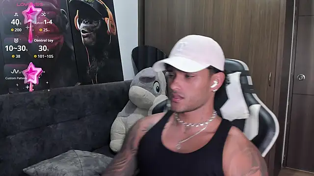 Snapshot of Alessandro_Vanni chatting on 11.11.25 Alessandro Vanni online show from 11.11.25