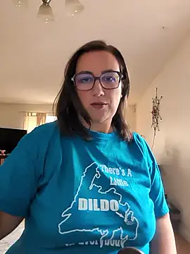 Canadian BBW online show from 10.31.25