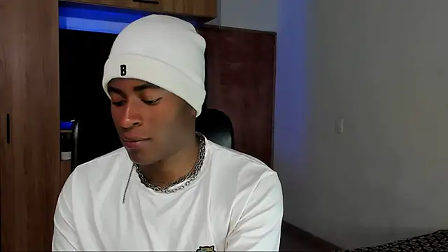 Snapshot of CrissBrownxxx chatting on 07.26.26 CrissBrownxxx online show from 07.26.26