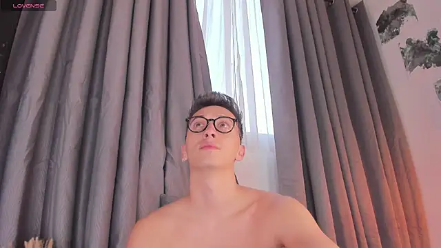 Thiago jones online show from 11.11.25