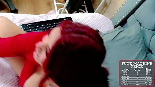 Imannejulienne online show from 10.19.25