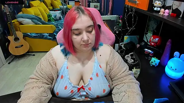 Softie Sofy online show from 01.30.25