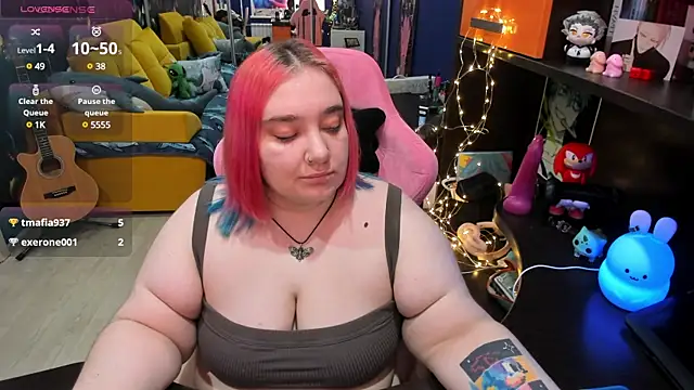 Softie Sofy online show from 02.07.25