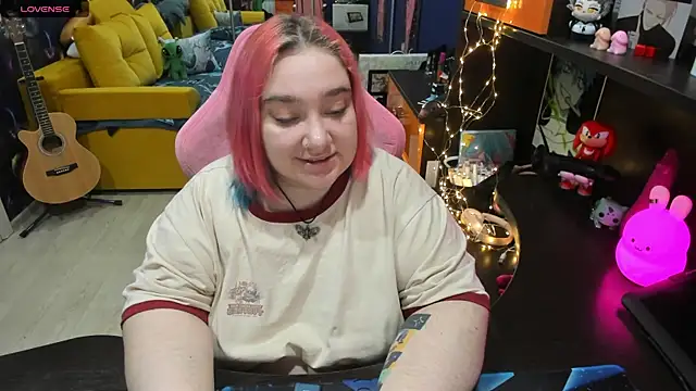 Softie Sofy online show from 02.12.25