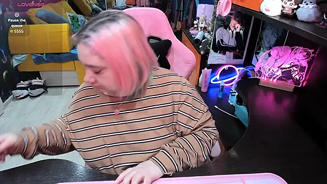 Softie Sofy online show from 02.27.26